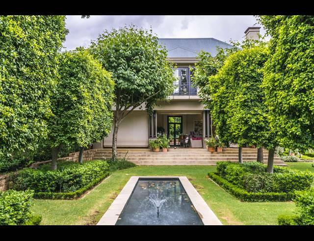 5 BEDROOM FREESTANDING TO LET IN PARKVIEW